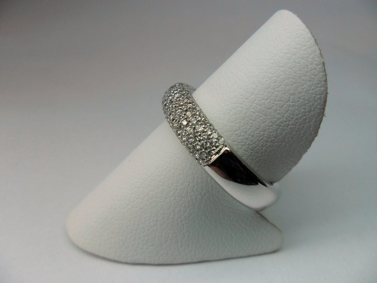 Sphere pavé ring 7 row